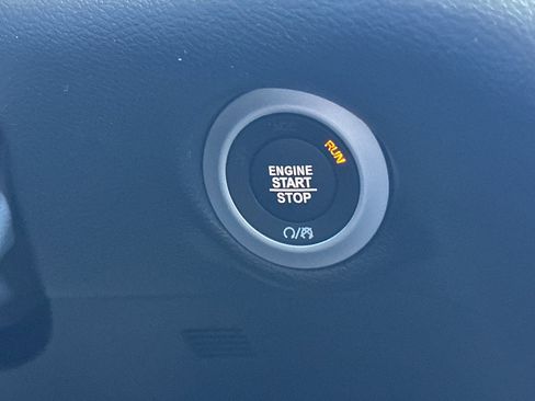 New 2026 Chrysler Voyager LX FWD image 20