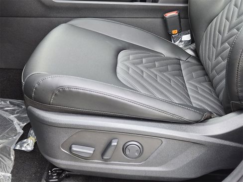 New 2026 Kia Sportage X-Line w/ X-Line Technology Package image 17