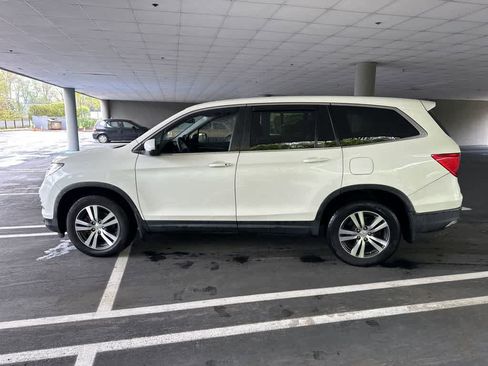 Used 2017 Honda Pilot EX image 23