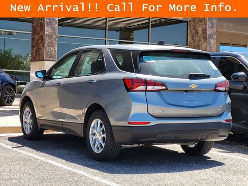 Used 2023 Chevrolet Equinox LS AWD/4WD image 7