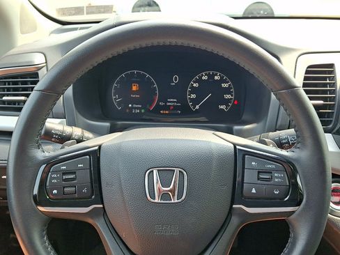 Certified 2025 Honda Odyssey EX-L image 22