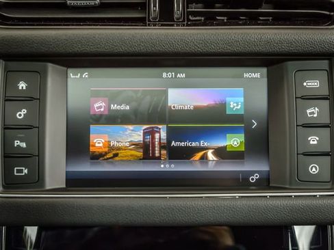 Used 2018 Jaguar XF S image 18