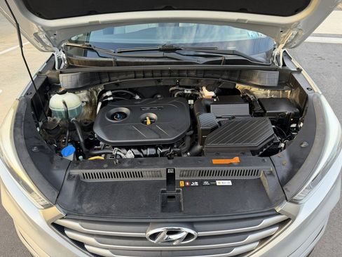 Used 2017 Hyundai Tucson SE image 30