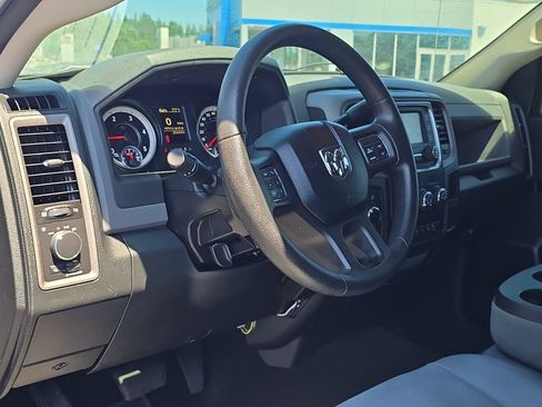 Used 2016 RAM 2500 Tradesman w/ Chrome Appearance Group AWD/4WD image 13