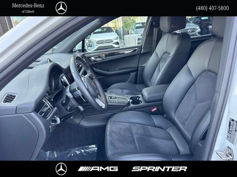 Used 2021 Porsche Macan AWD/4WD image 9