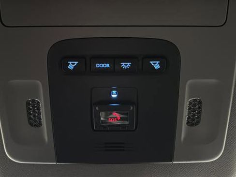 Used 2023 Toyota Camry XSE w/ Navigation Package image 28