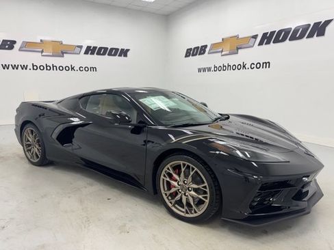 New 2027 Chevrolet Corvette Stingray Coupe RWD image 3