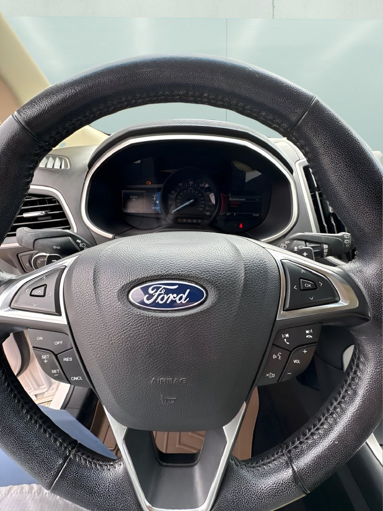 Used 2018 Ford Edge SEL w/ Equipment Group 201A FWD image 24