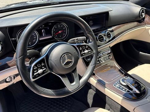 Used 2019 Mercedes-Benz E 300 image 22