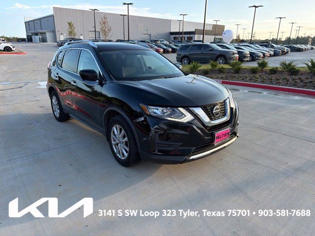 Used 2018 Nissan Rogue SV w/ Premium Package FWD image 1