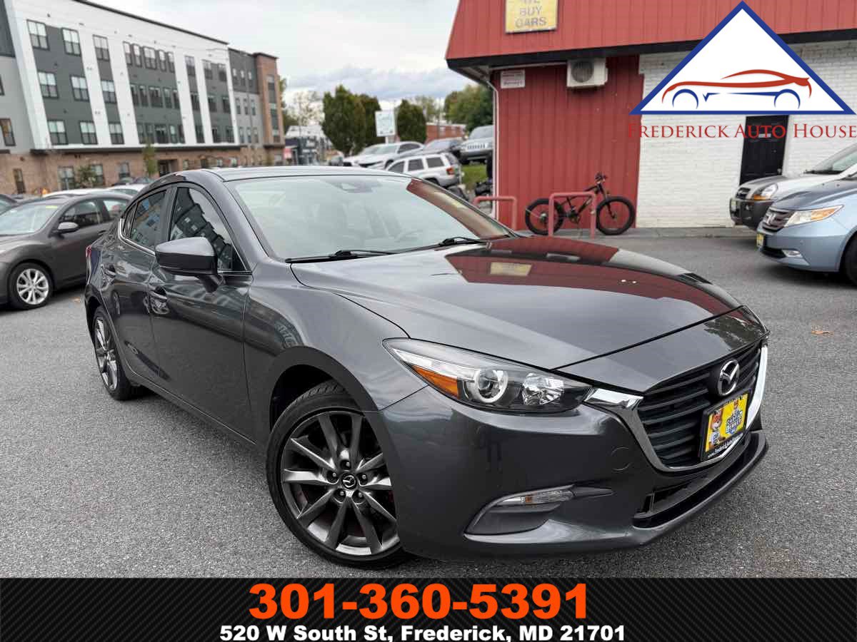 Used 2018 MAZDA MAZDA3 Touring FWD image 1