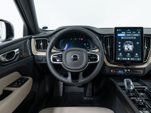 New 2026 Volvo XC60 B5 Plus w/ Climate Package image 17