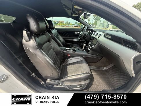 Used 2017 Ford Mustang GT Premium w/ Equipment Group 401A RWD image 36