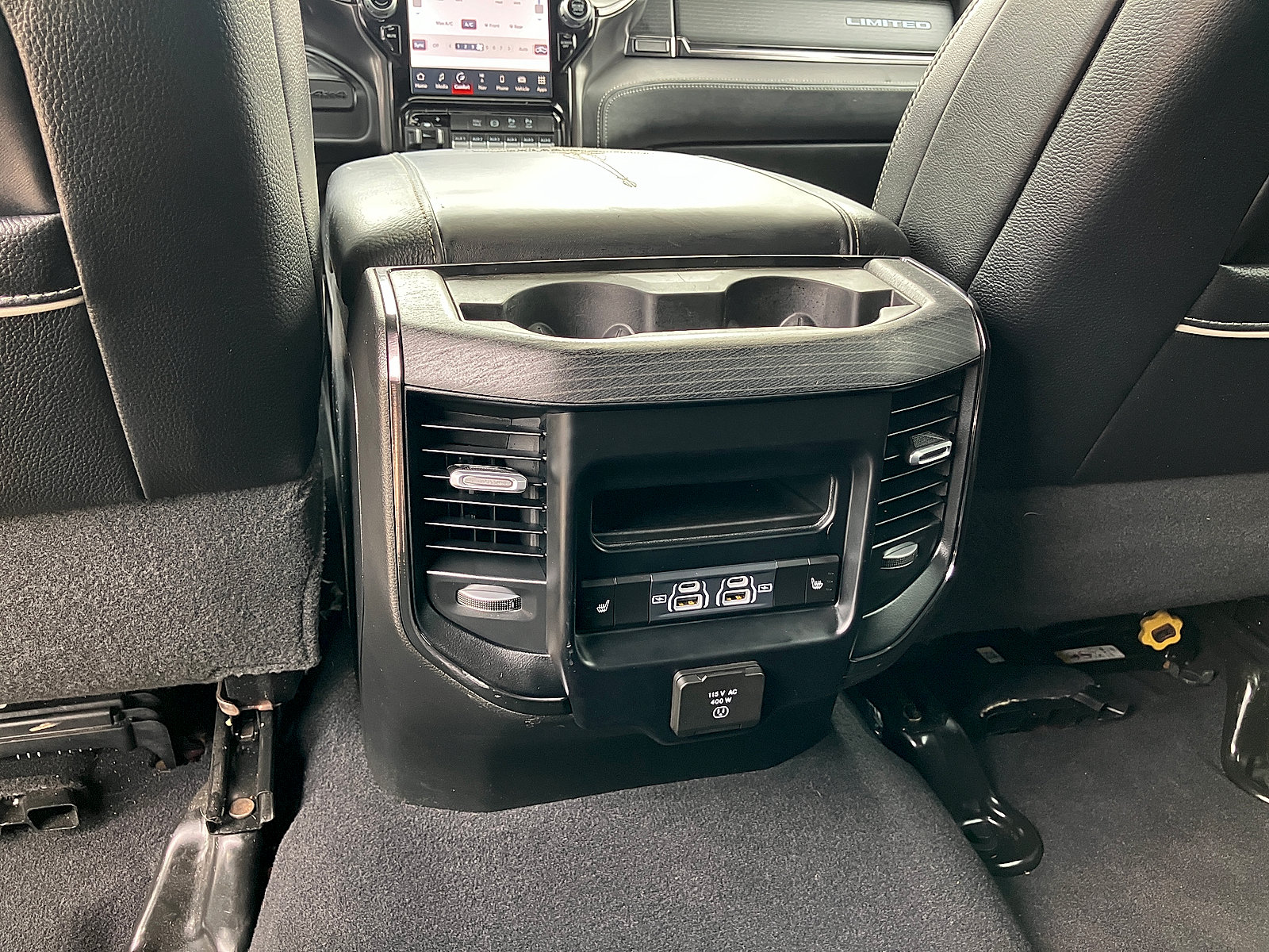 Used 2024 RAM 3500 Limited AWD/4WD image 22