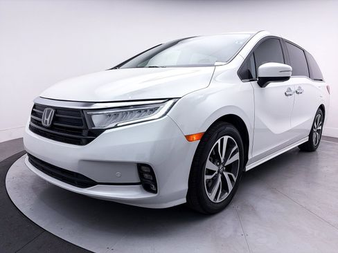 Used 2023 Honda Odyssey Touring image 14
