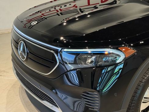 Used 2023 Mercedes-Benz EQB 300 4MATIC w/ Exclusive Package image 10