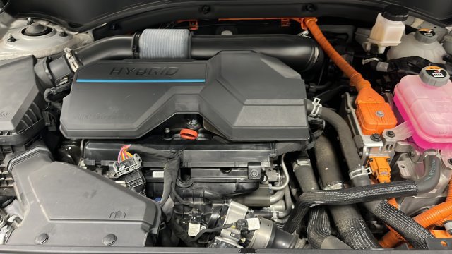 Used 2023 Hyundai Santa Fe Limited AWD/4WD image 27