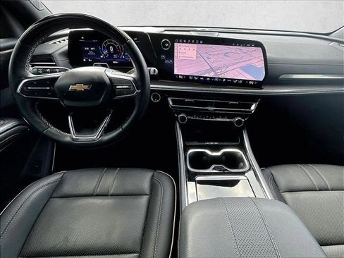 Certified 2025 Chevrolet Traverse High Country image 16