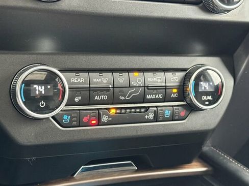 Certified 2020 Ford Expedition Max Platinum image 19