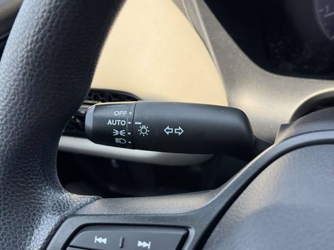 Certified 2024 Honda HR-V LX image 20
