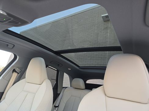 New 2025 Audi Q5 Prestige image 3