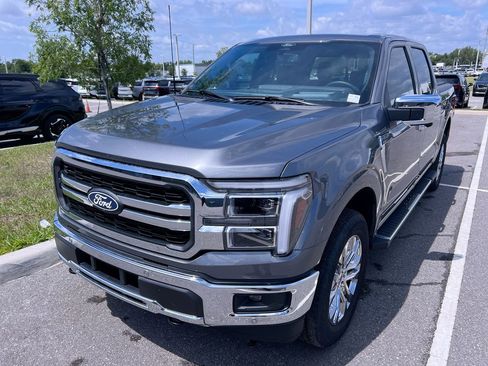 Used 2025 Ford F150 Lariat w/ Equipment Group 502A High AWD/4WD image 7