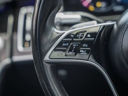 Certified 2022 Mercedes-Benz S 500 4MATIC w/ AMG Line Package image 21