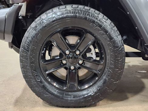 Used 2022 Jeep Wrangler Unlimited Sport AWD/4WD image 26