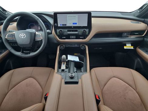 New 2026 Toyota Grand Highlander AWD Hybrid image 9