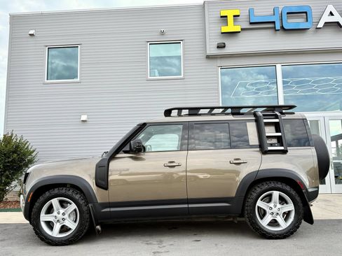 Used 2020 Land Rover Defender 110 SE AWD/4WD image 12