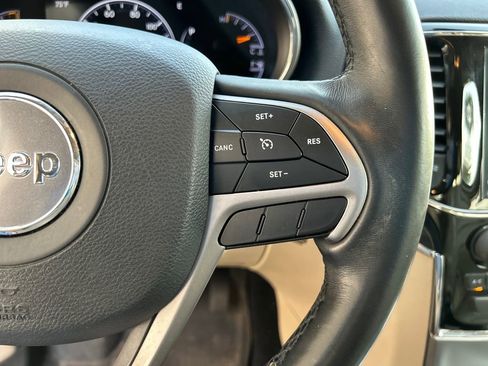 Used 2019 Jeep Grand Cherokee Limited image 22