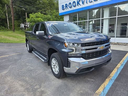 Used 2022 Chevrolet Silverado 1500 LT AWD/4WD image 1
