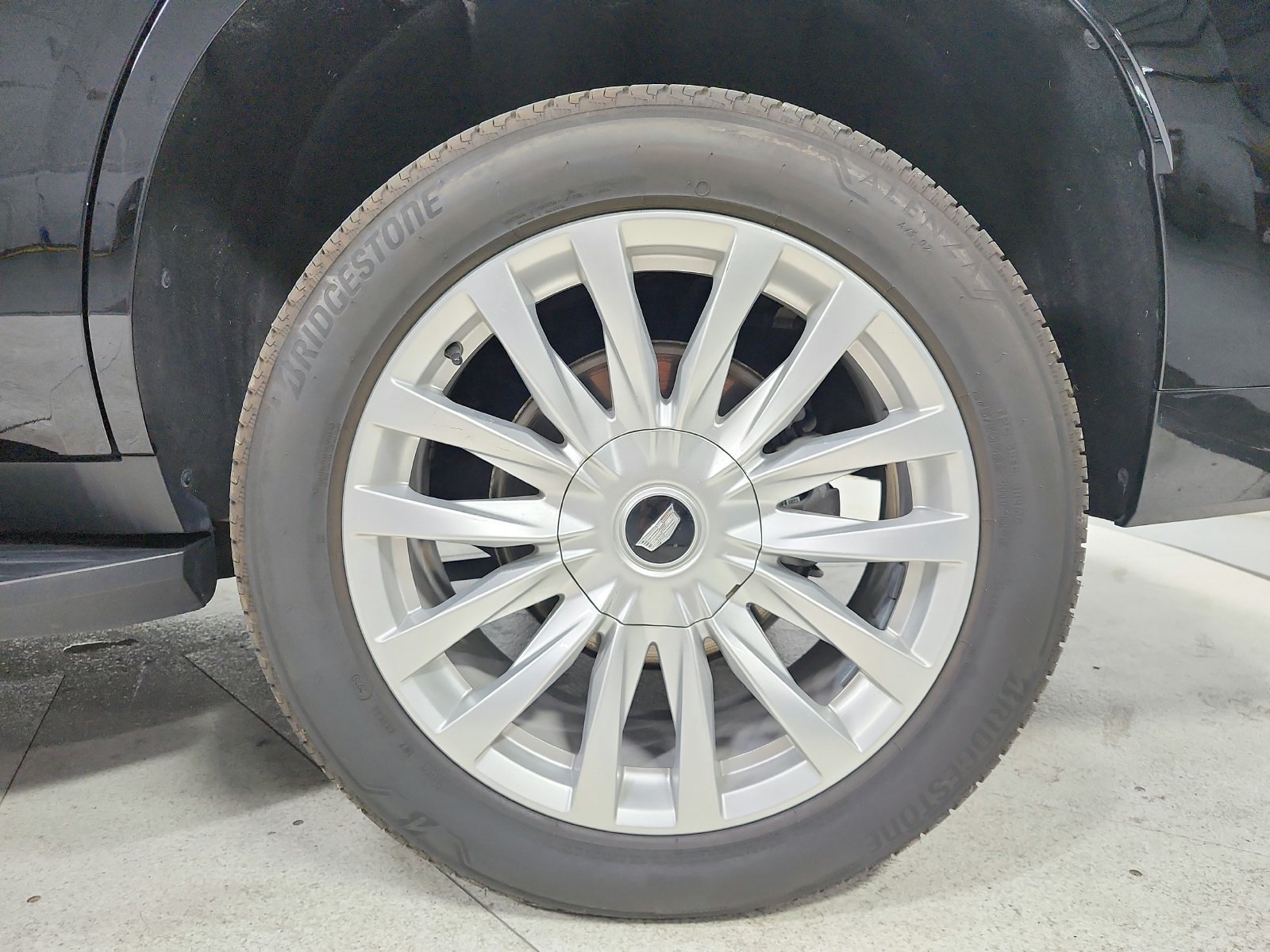 Used 2023 Cadillac Escalade Luxury RWD image 19