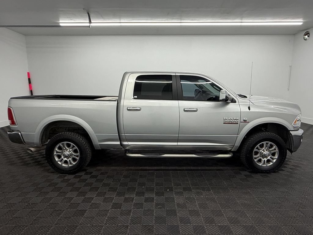 Used 2014 RAM 3500 Laramie w/ Convenience Group AWD/4WD image 8
