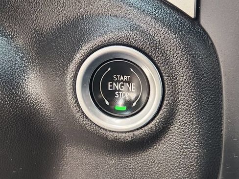 Used 2021 Chevrolet Silverado 1500 RST AWD/4WD image 20