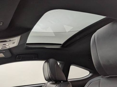 Used 2017 Lexus RC 200t RWD image 24