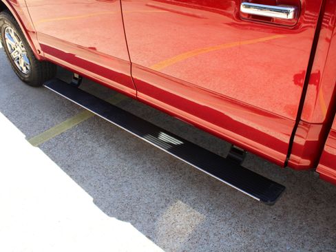 Used 2018 Ford F150 Lariat w/ Equipment Group 502A Luxury image 20