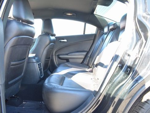 Used 2021 Dodge Charger SXT w/ Leather Interior Group image 17