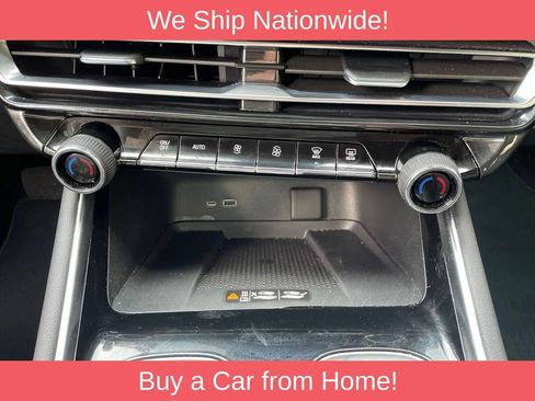 Used 2024 Chevrolet Traverse RS AWD/4WD image 24