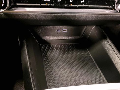 Used 2025 Chevrolet Equinox LT image 26