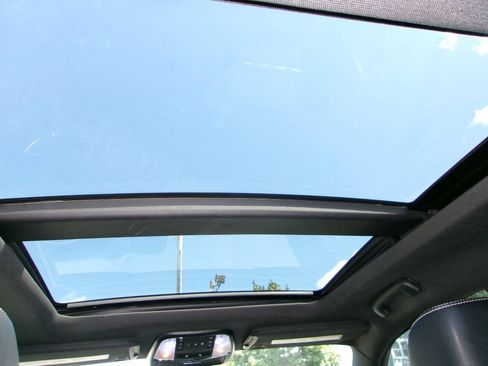 Used 2014 Chrysler 300 S AWD/4WD image 8