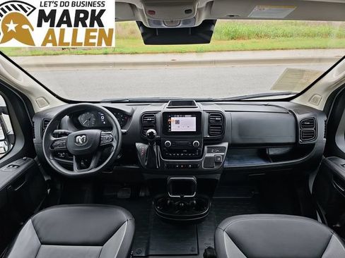 Used 2025 RAM ProMaster 2500 w/ Convenience Group FWD image 19