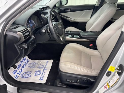 Used 2014 Lexus IS 250 RWD image 36