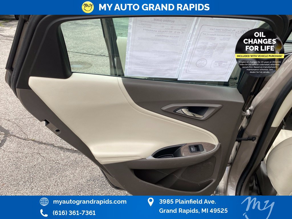 Used 2024 Chevrolet Malibu LT FWD image 15
