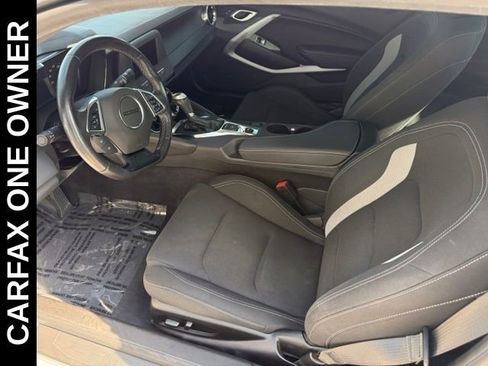 Used 2022 Chevrolet Camaro LT RWD image 11