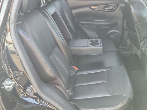 Used 2018 Nissan Rogue Sport SL w/ SL Premium Package image 23