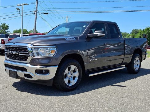 Used 2022 RAM 1500 Big Horn AWD/4WD image 3