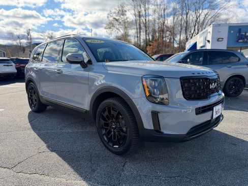 Used 2022 Kia Telluride EX w/ EX Premium Package image 1