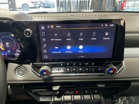 Used 2024 Chevrolet Colorado LT w/ LT Convenience Package III AWD/4WD image 12
