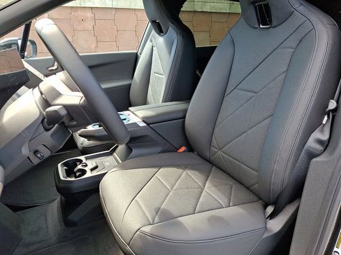 New 2026 BMW iX xDrive45 w/ Premium Package image 9